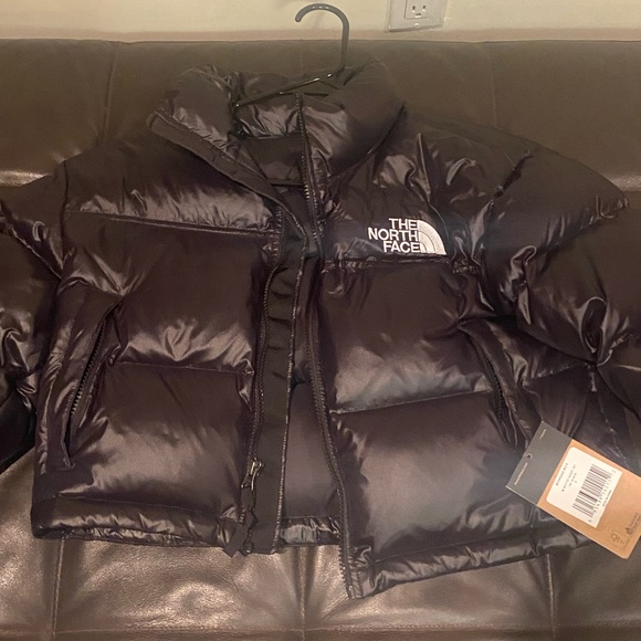 The North Face Cropped Puffer - Picture 2 of 9